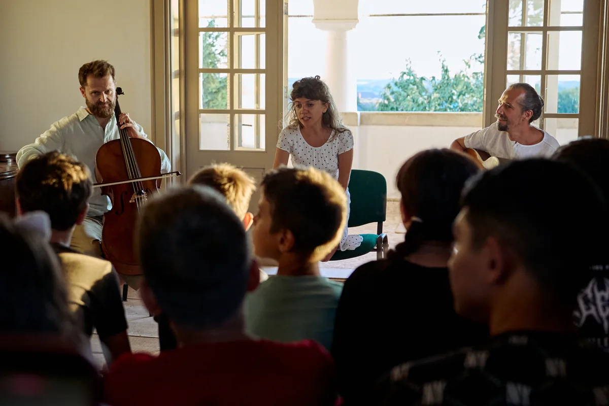 Film at the Manor — concert de violoncel
