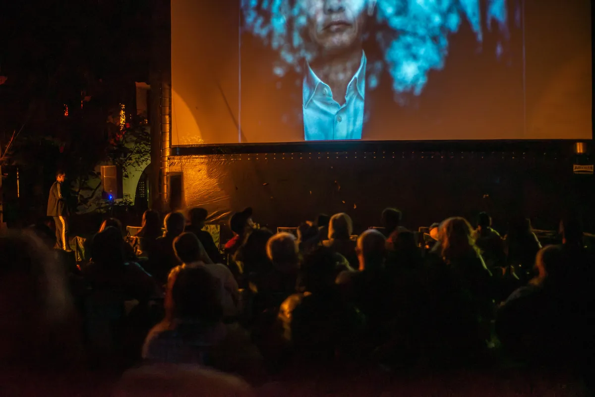 Film at the Manor — public la proiecția de seară